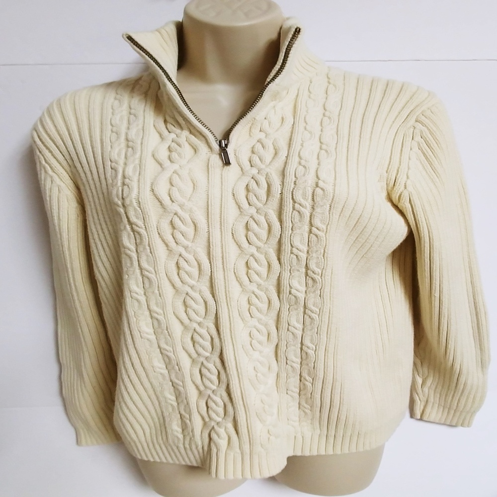 Lands End Medium 10 12 cable knit sweater cream